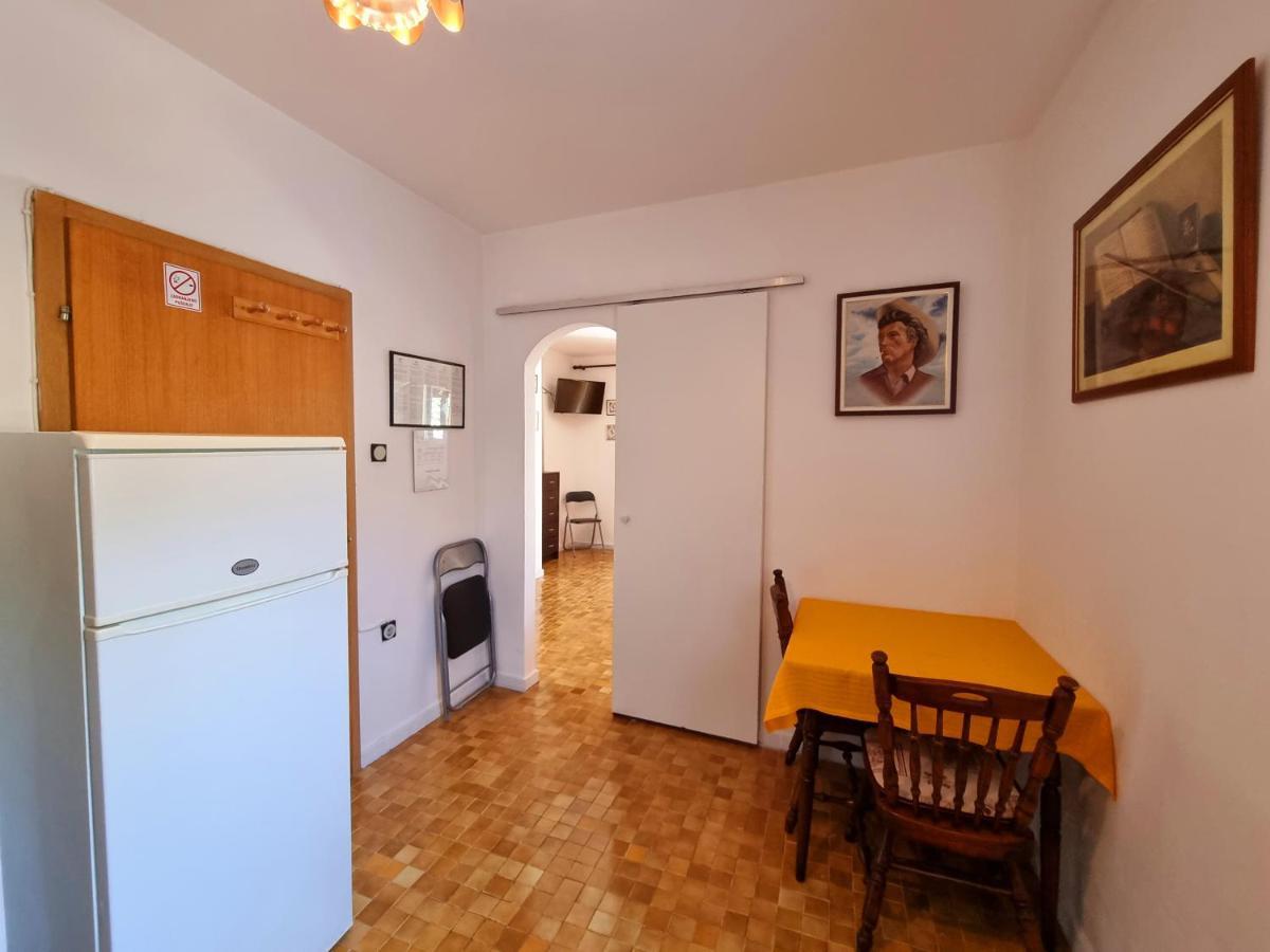 Ara-talan Apartament *
